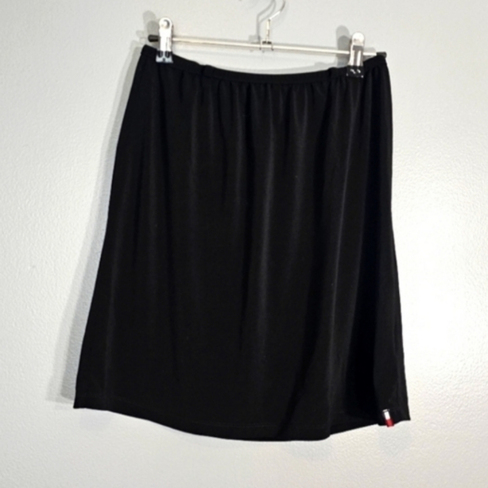 Tommy Hilfiger Skirt in Black